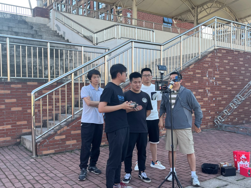 说明: C:\Users\Administrator\Desktop\IMG_3459.HEIC.JPG